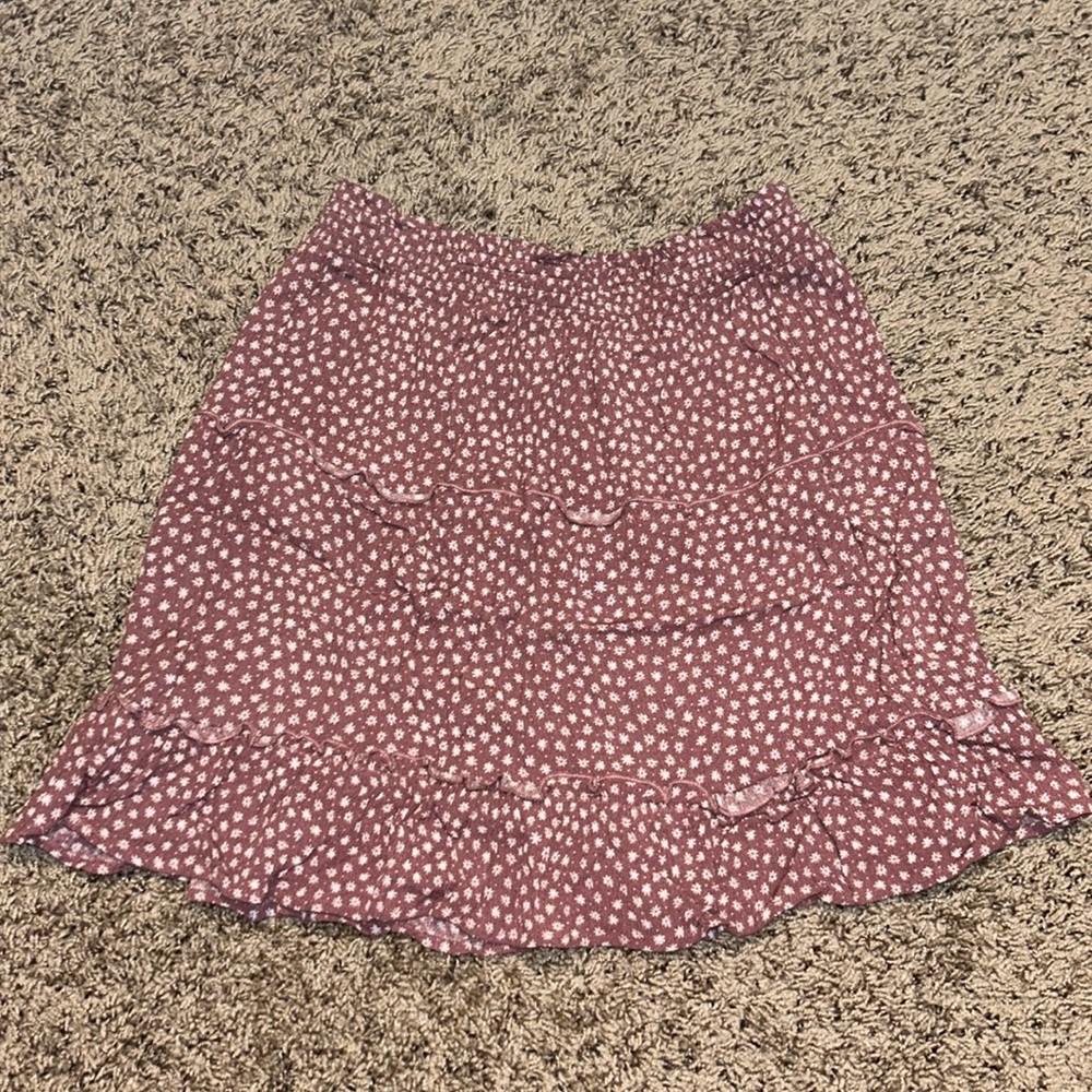 pink and white flowy mini skirt